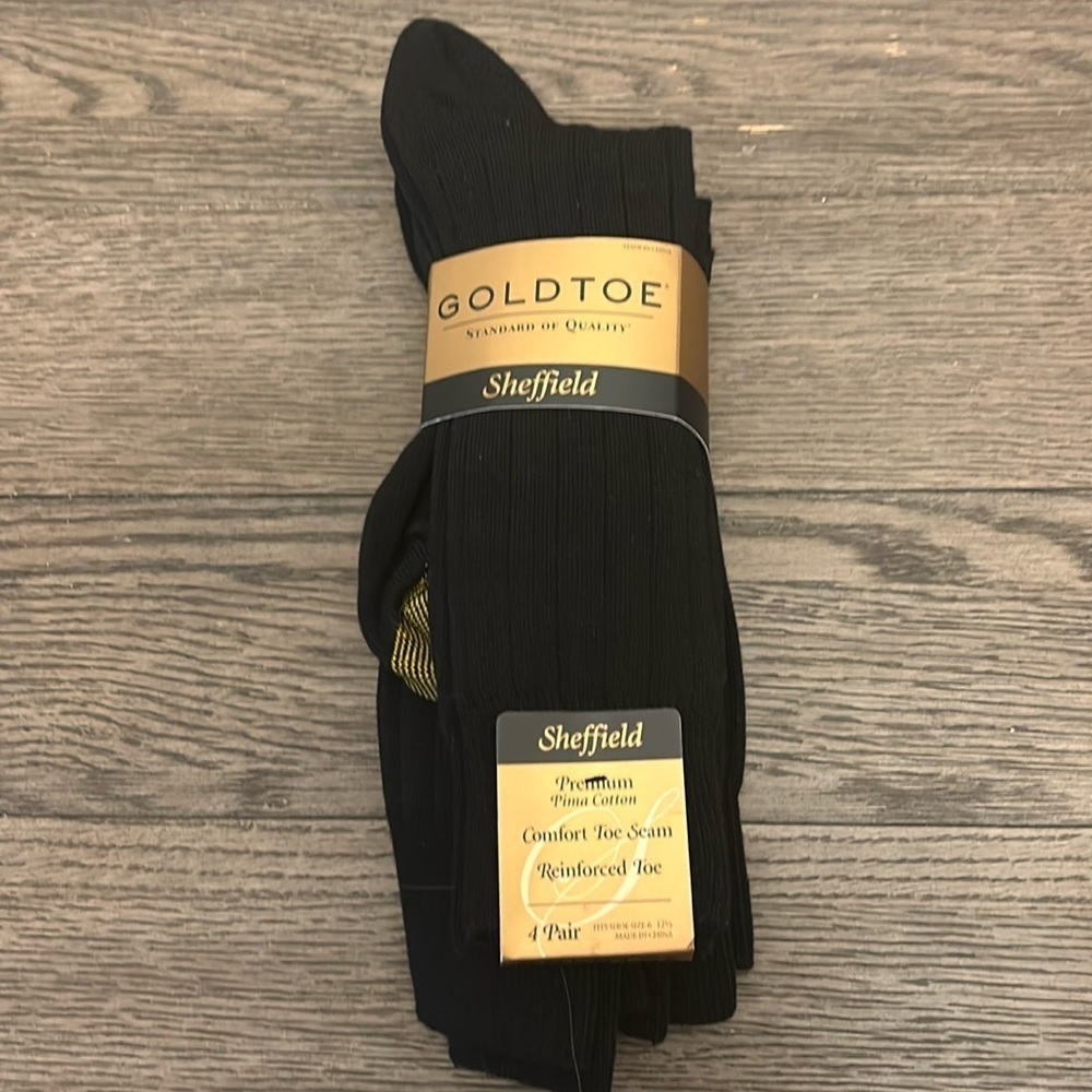 Men’s Gold Toe black reinforced socks 4 pair size 10-13